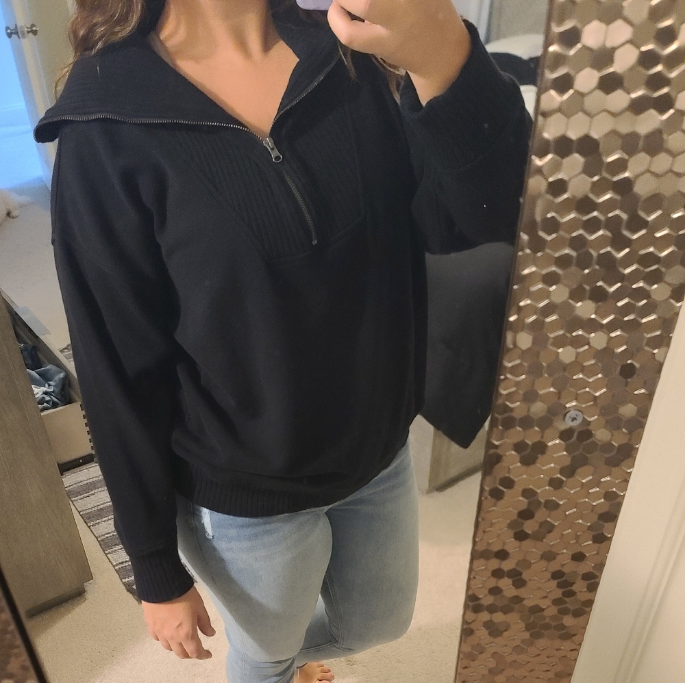 Aerie quarter zip black sweatshirt